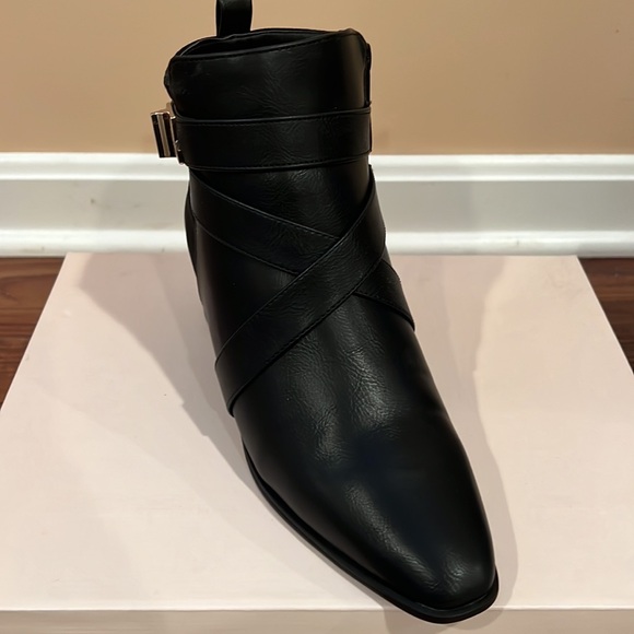 JUST FAB Clara Booties - Picture 3 of 3